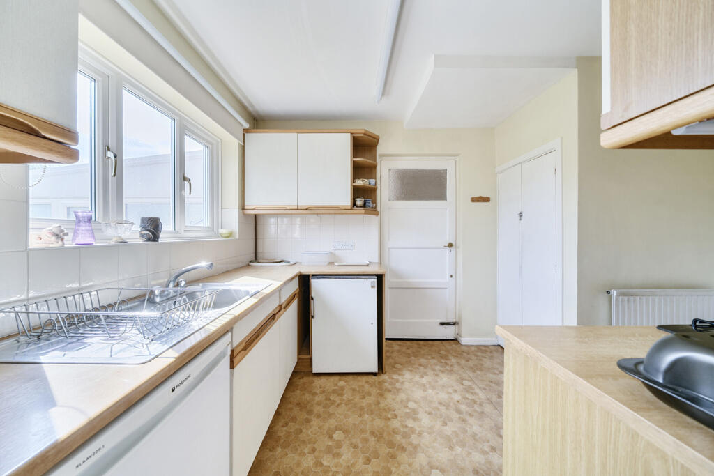 1313727-4-6859901...