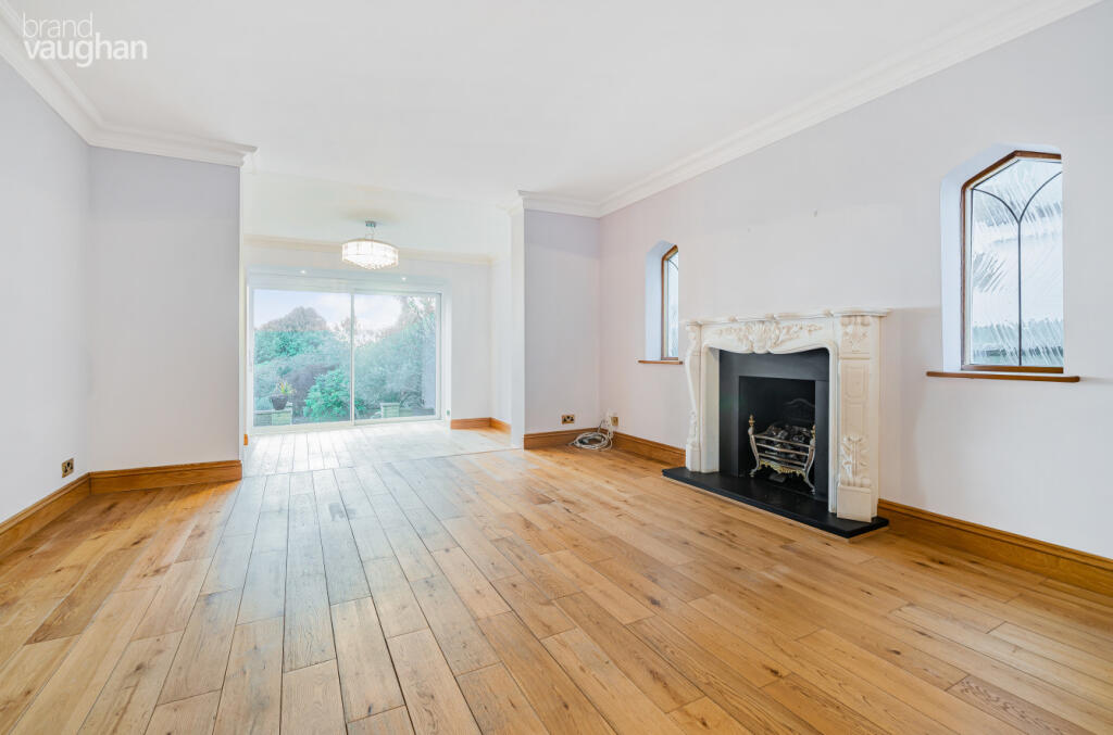 Living Area 2