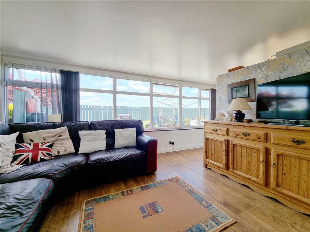 Sun Room: