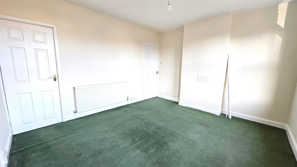 Bedroom 1 2.jpg