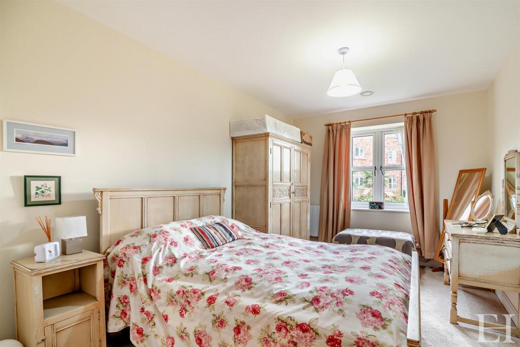 8671797-interior12-800.jpg