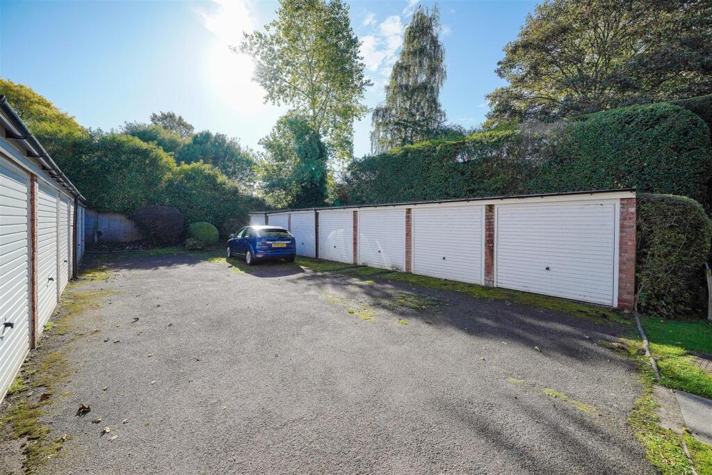 Garage En-Bloc