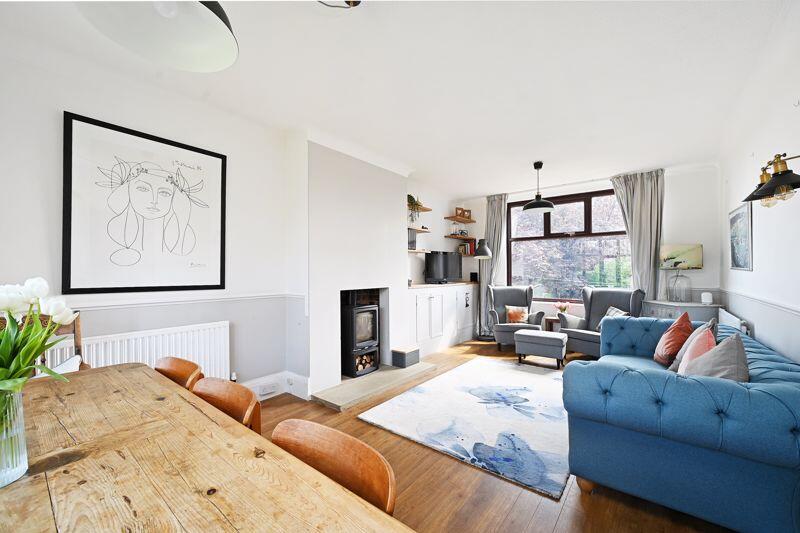 Lounge &amp; Dining Room
