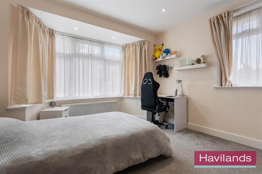 Lindal Crescent-4.jpg