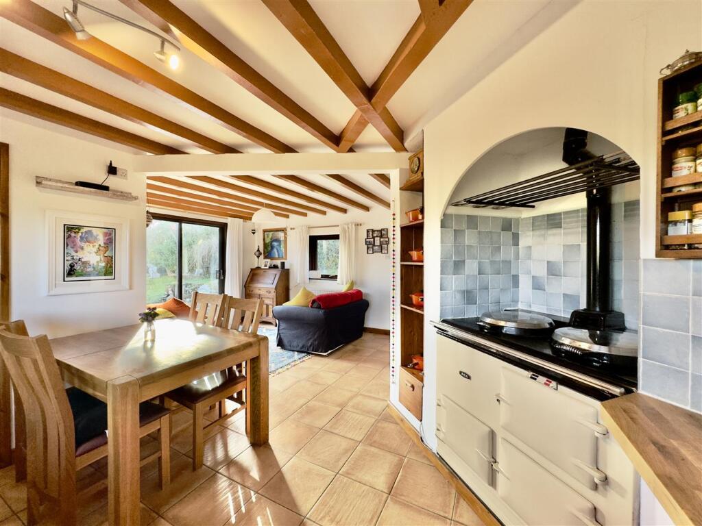 Kitchen/Diner to Sitting Room.jpeg
