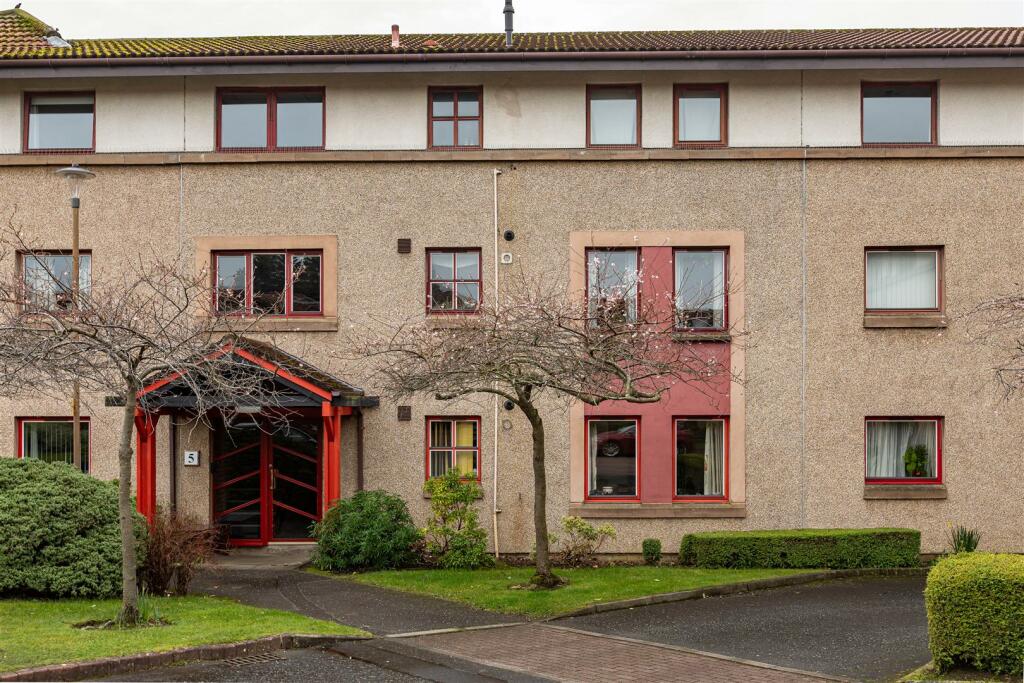 5-6 North Werber Place Edinburgh 05.JPG