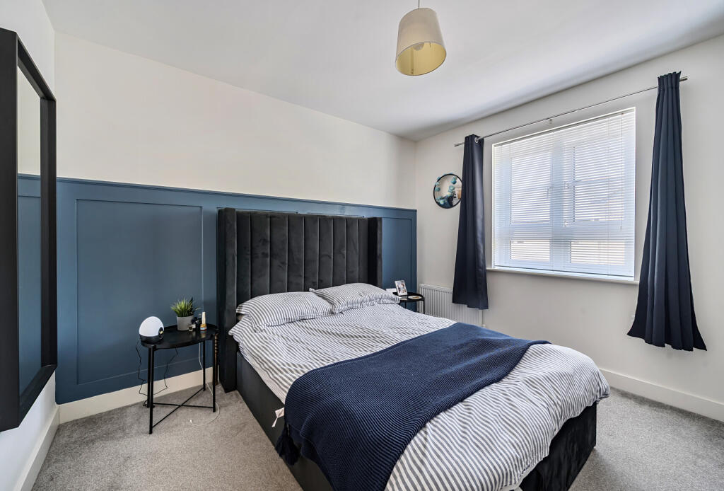 1354807-5-68c4415...