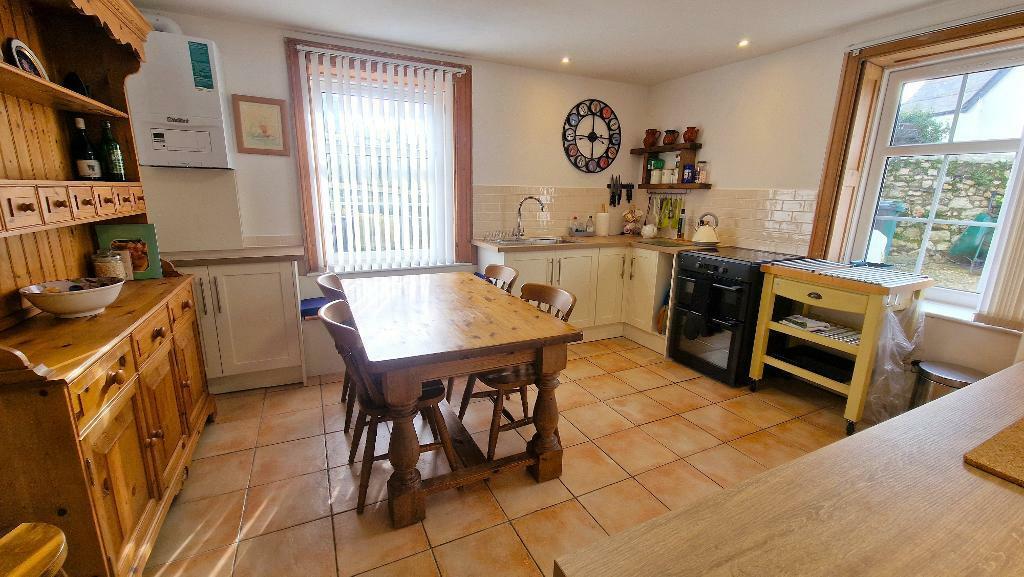 Kitchen / Breakfast Room