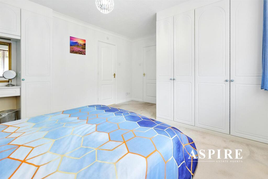 Aspire Estate Agents100.jpg