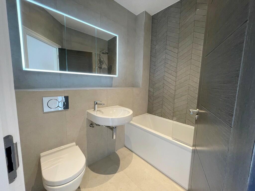 Pickard Close, London, N14