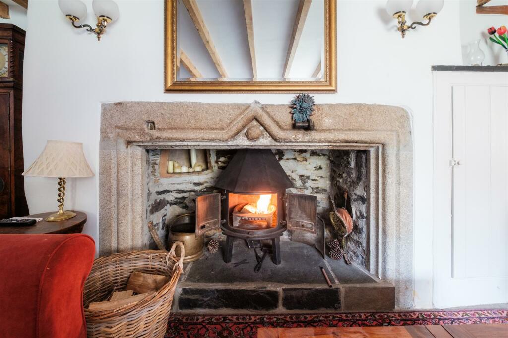 Parry_Wills Tenement Trehan-3.jpg