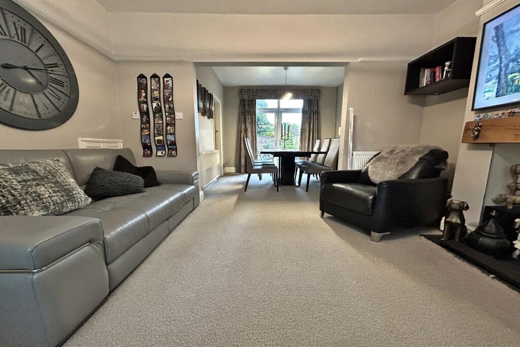 Living/Dining Room
