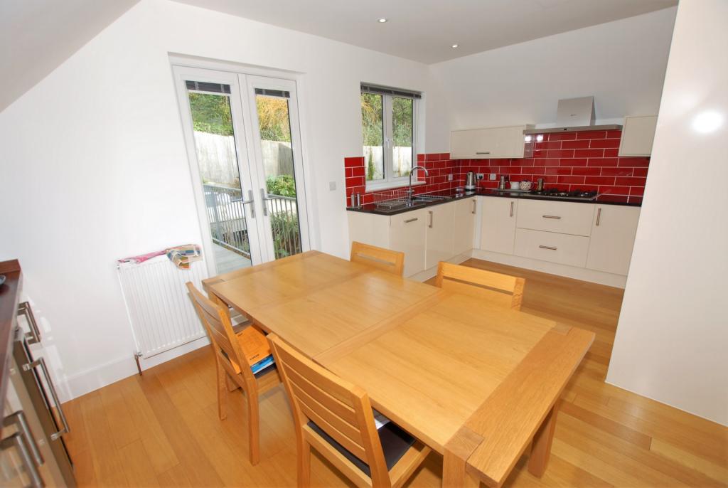 Kitchen/Dining rm
