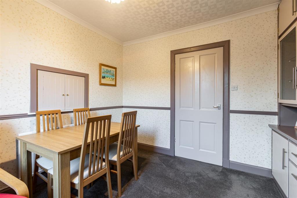 17 Woodside Place Galashiels 13.JPG