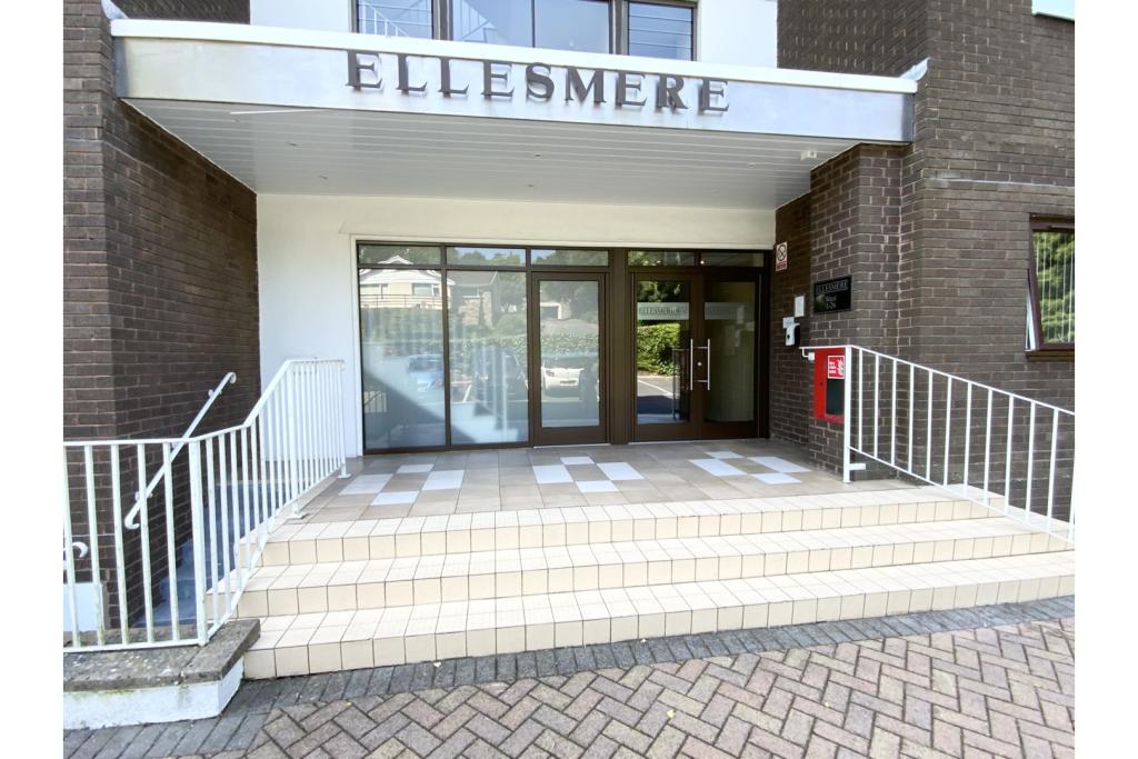 Communal Entrance