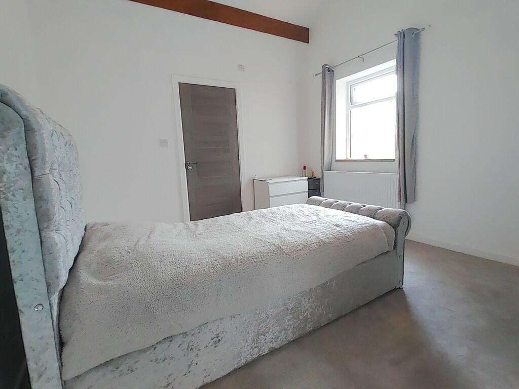 Bed2