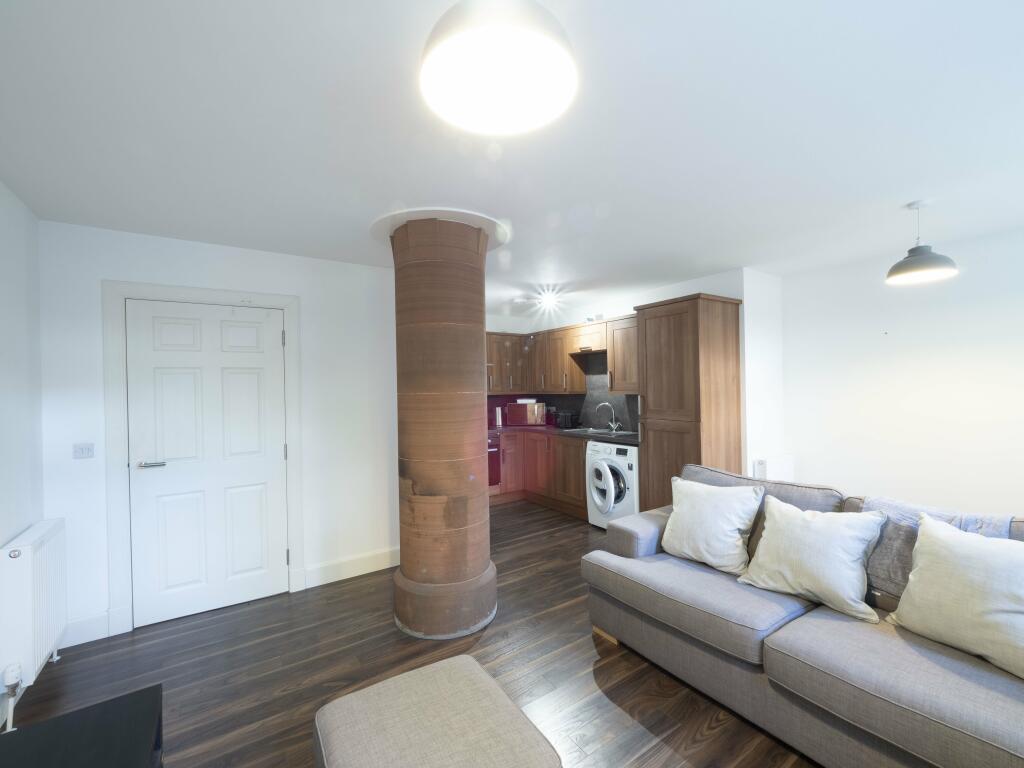 Lounge 2 HDR