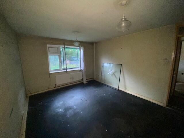 LOUNGE T202506191559.jpg