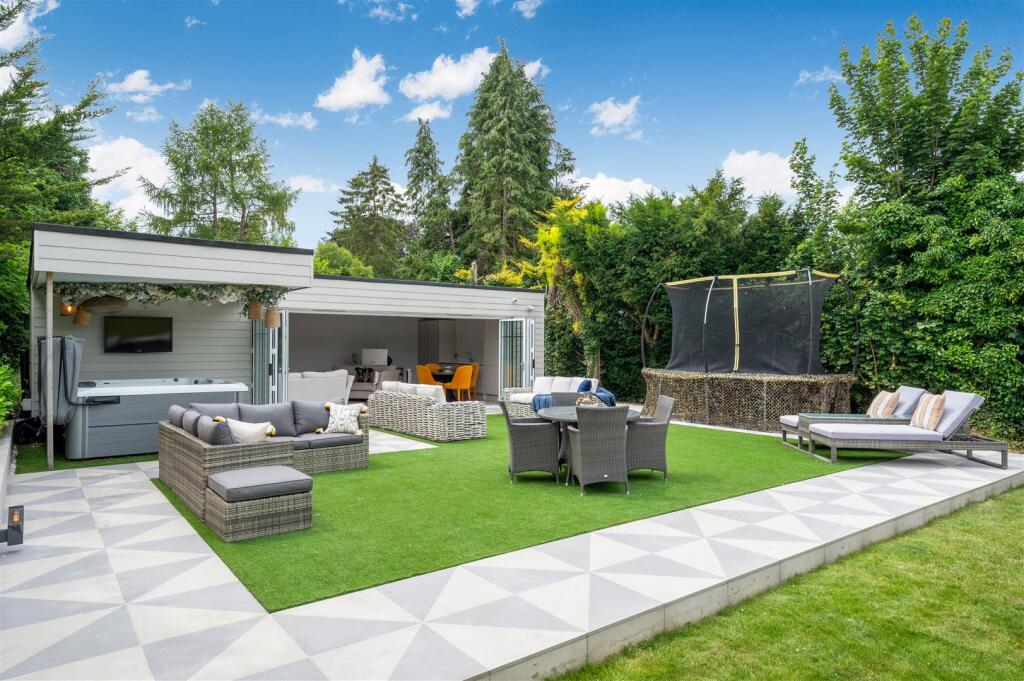 GREEN CURVE, 20-2.jpg