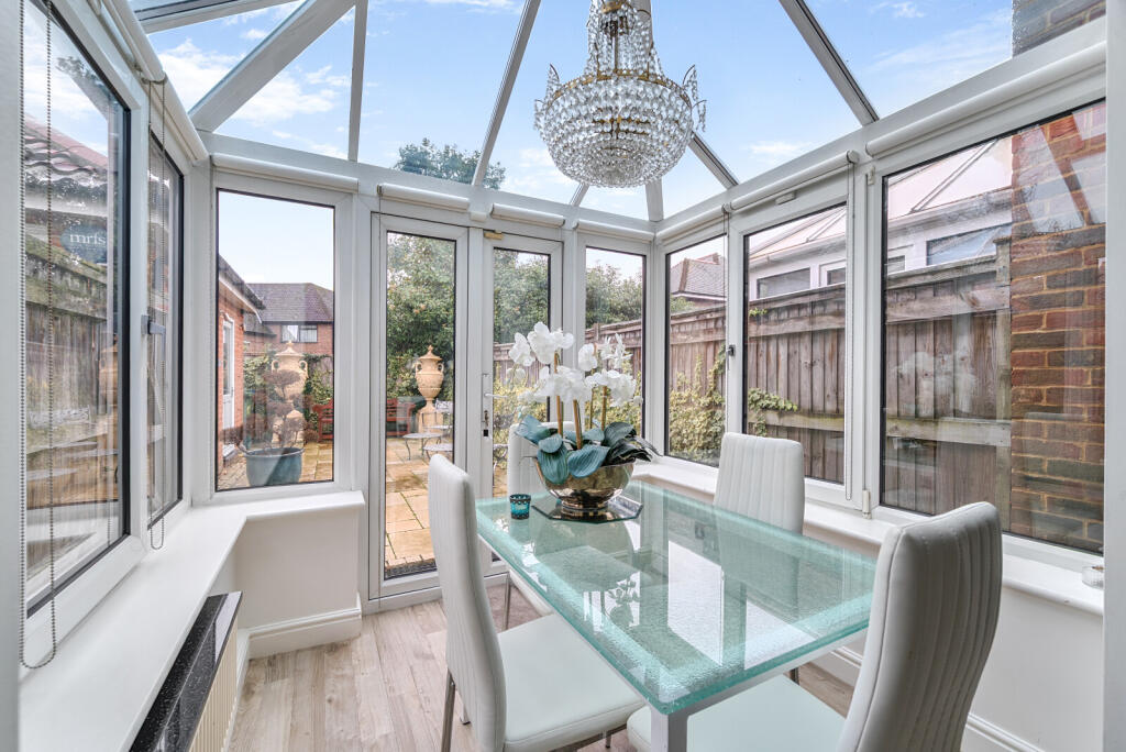 1380851-18-691717...