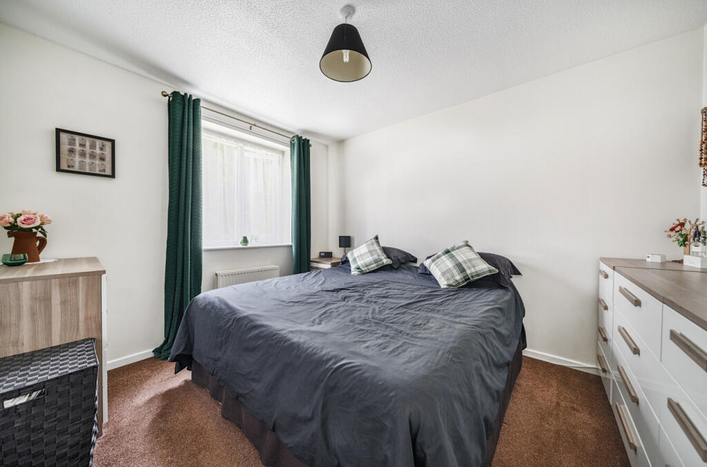 1315278-12-685c1a...