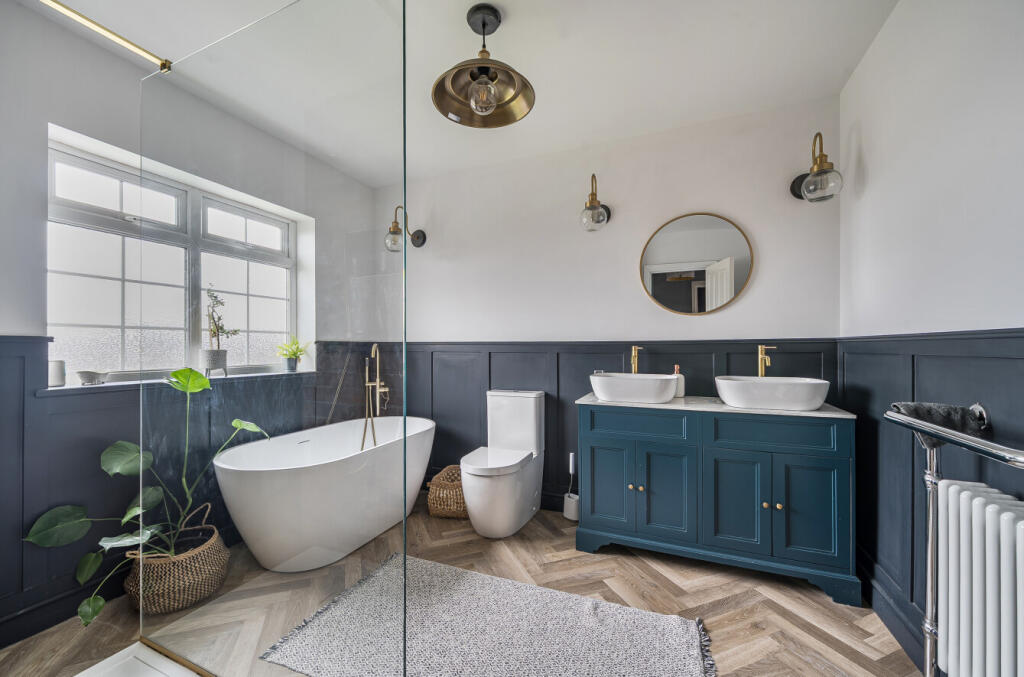 1396444-16-695fa8...