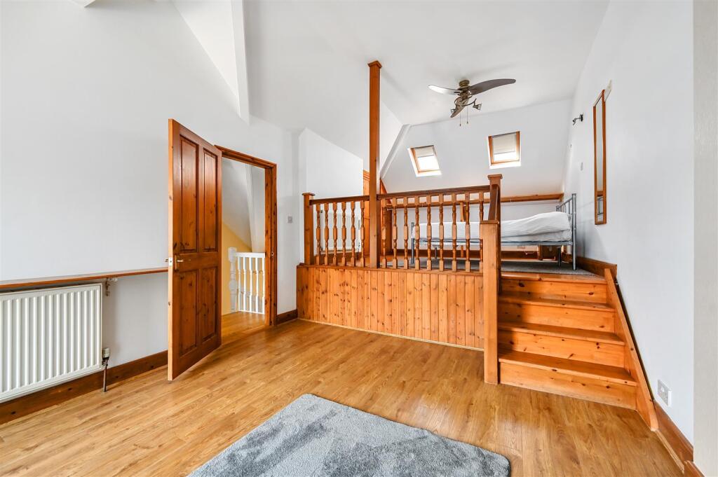 UPPER MAISONETTE - 67 EGERTON ROAD - TN393HL (14).