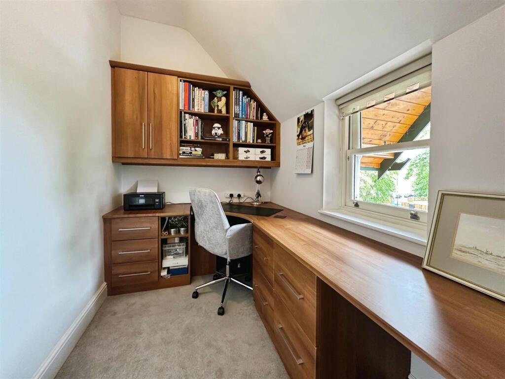 f5d19f4a--45E9-84C3-8B877CC01D57-20060-000005DE918