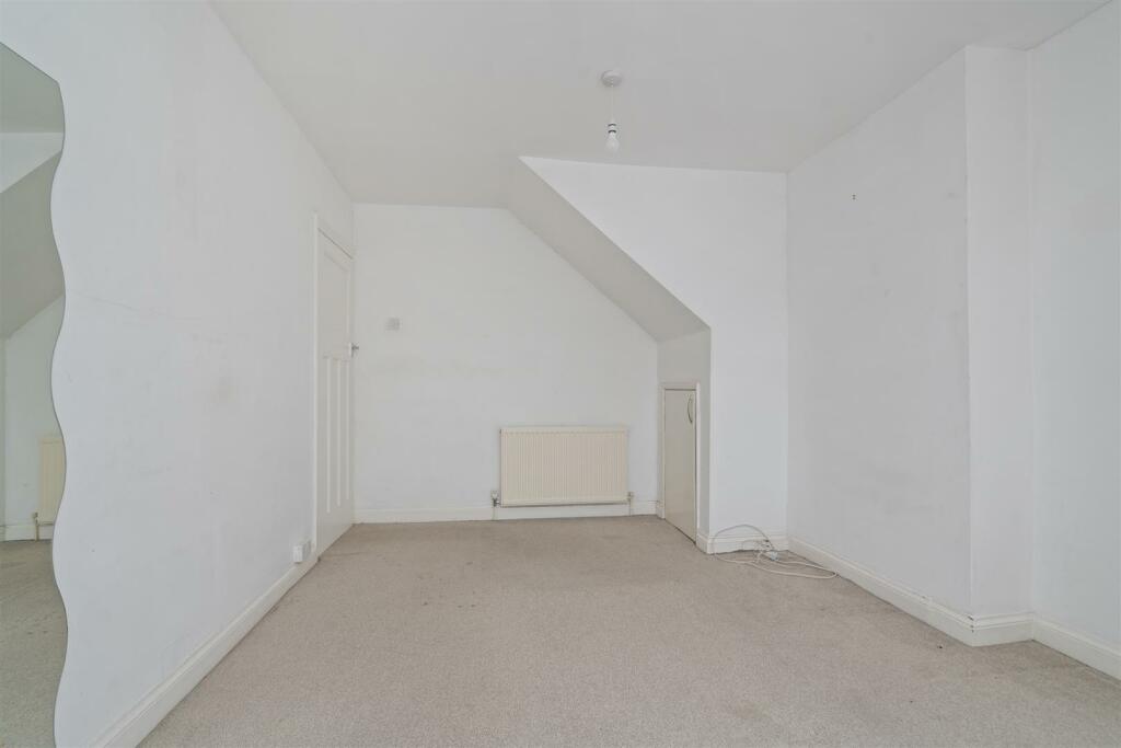 27 Olton Road, Shirley_7.jpg