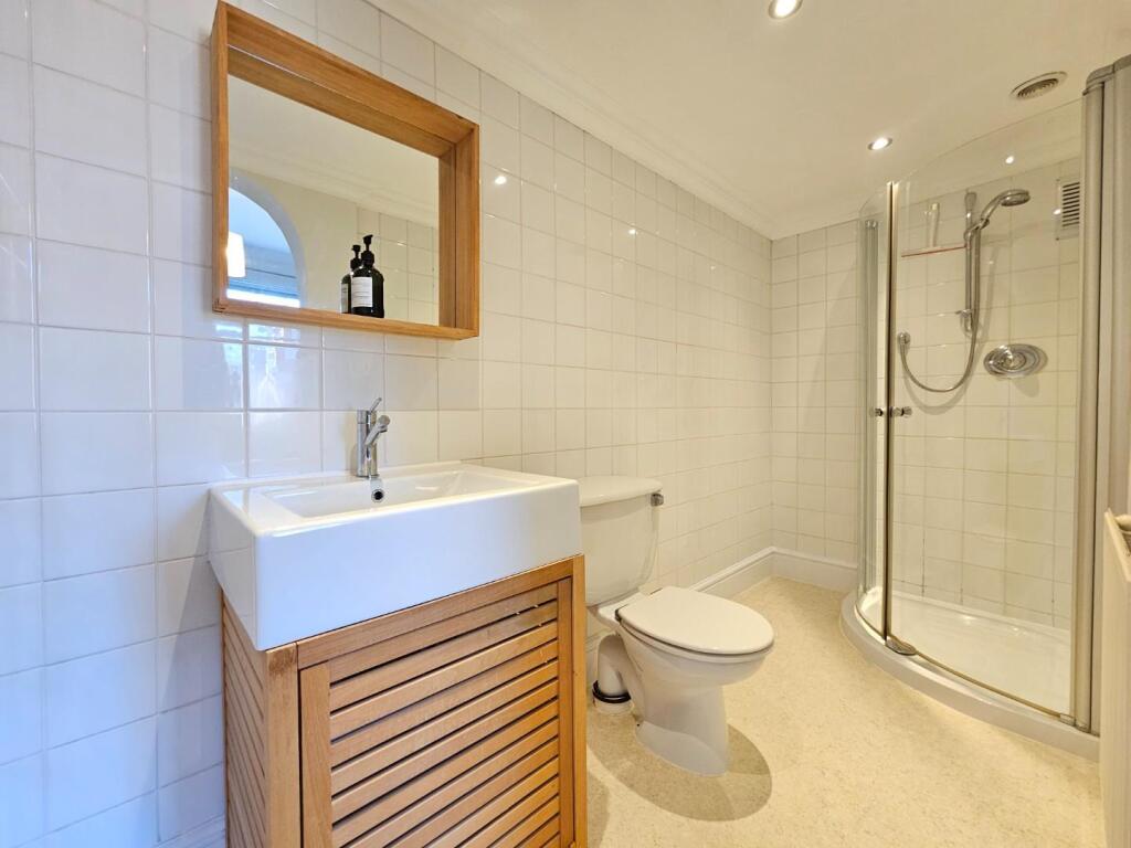 Bedroom 1 En-Suite