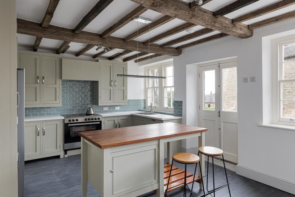 Kitchen/Breakfast