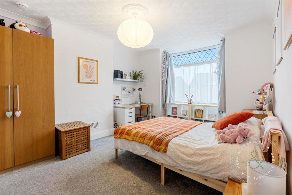 Fairwater Grove East, Llandaff, HernCrabtree (32).