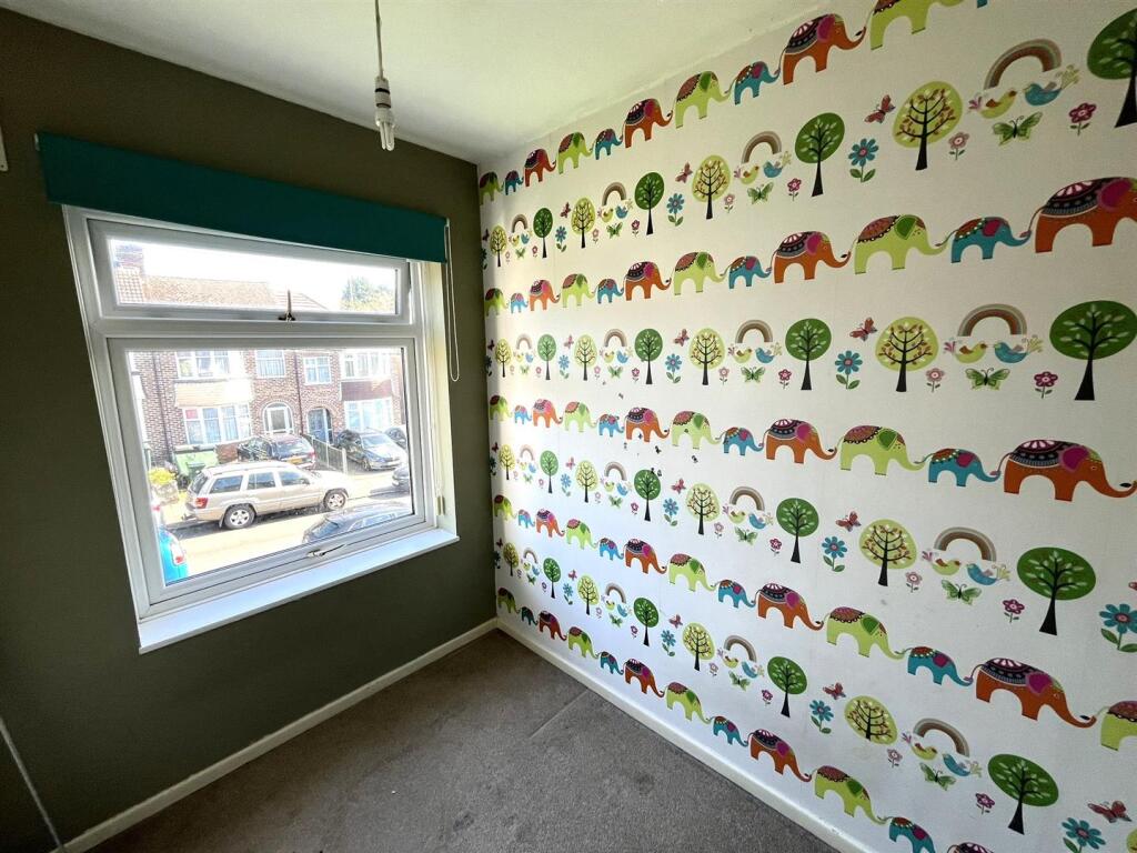 Rutherglen Avenue, Whitley - Bedroom