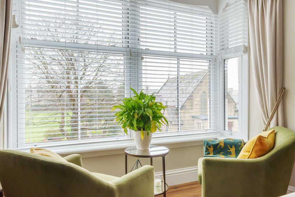 Open Plan Living/...