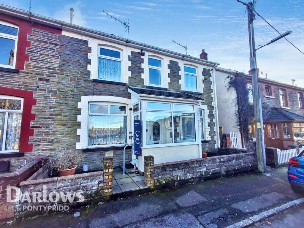 Dan-Y-Coedcae Road, Pontypridd