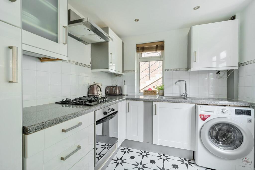 1293761-41-6828710a49c22-ARW1293761-41-6828710a49c