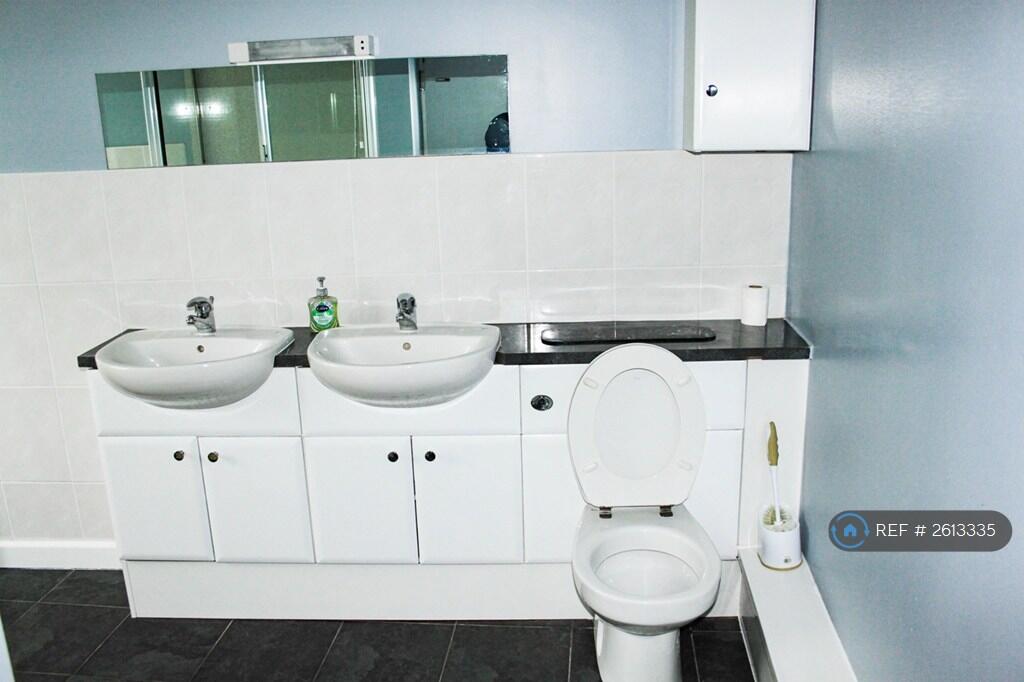 En Suit Bathroom