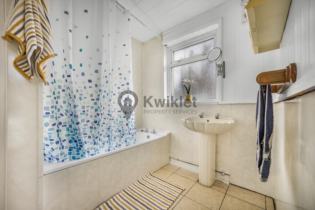 eZy Watermark_24-03-2025_02-33-01-2580pm.JPG