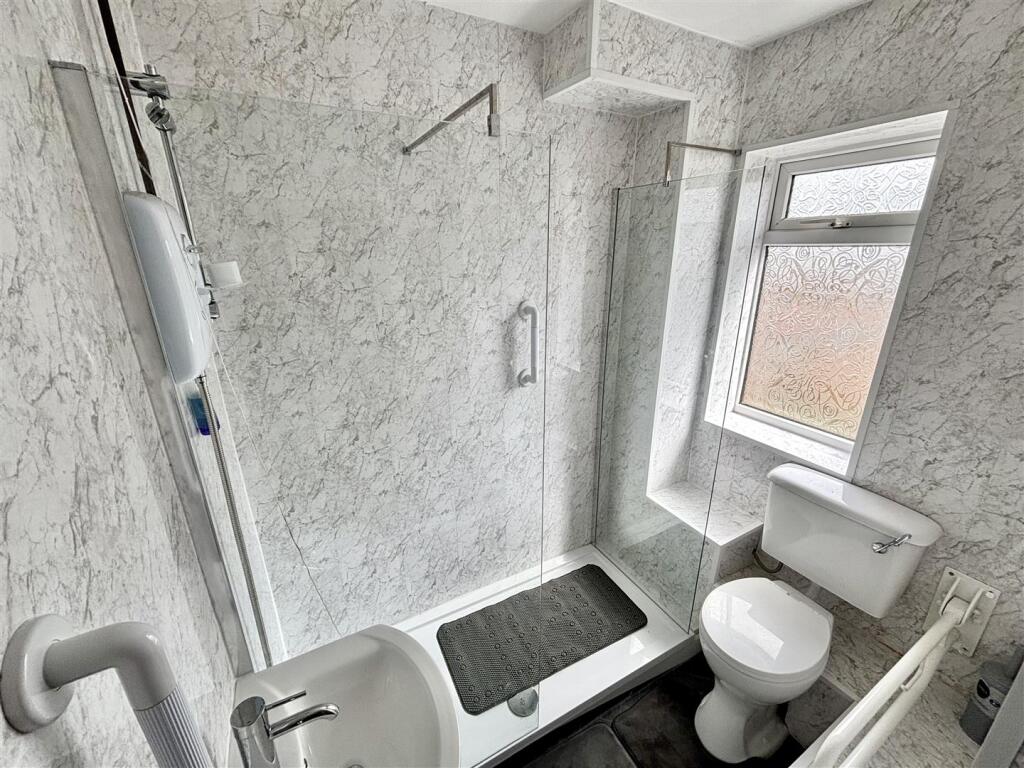 Shower Room/WC