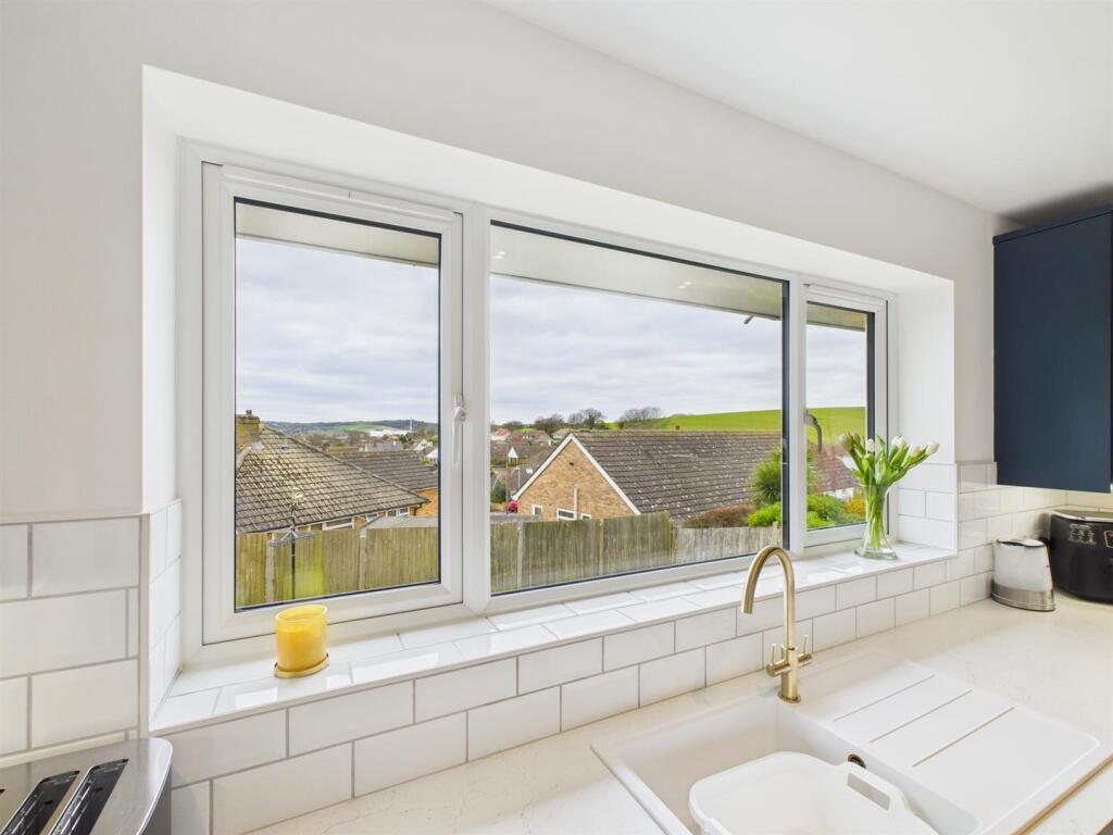 kitchen window 2 .jpg