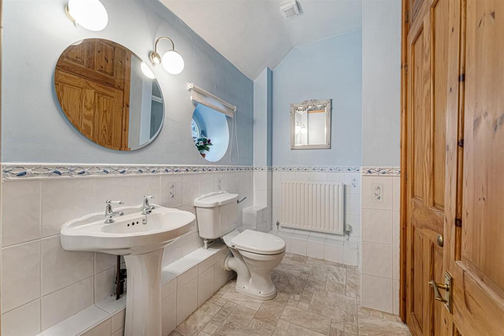 En Suite Shower Room