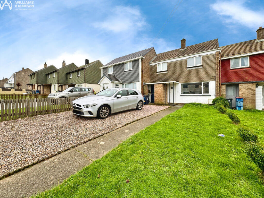 Dol Eithin, Holyhead, LL65