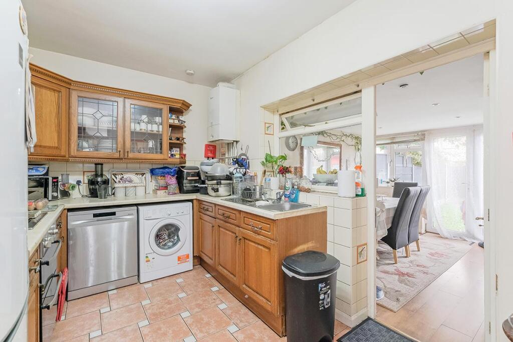 158 Bonham Road-10.jpg