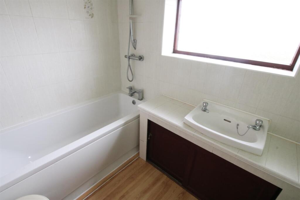 HOUSE BATHROOM