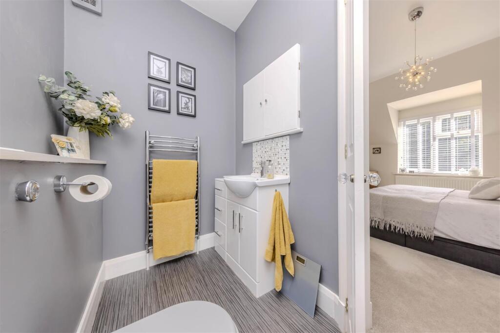 Ensuite