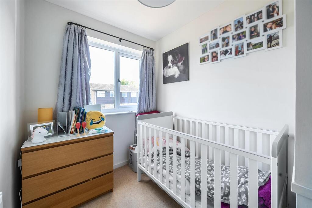 14 Oak Close, Towcester (10).jpg