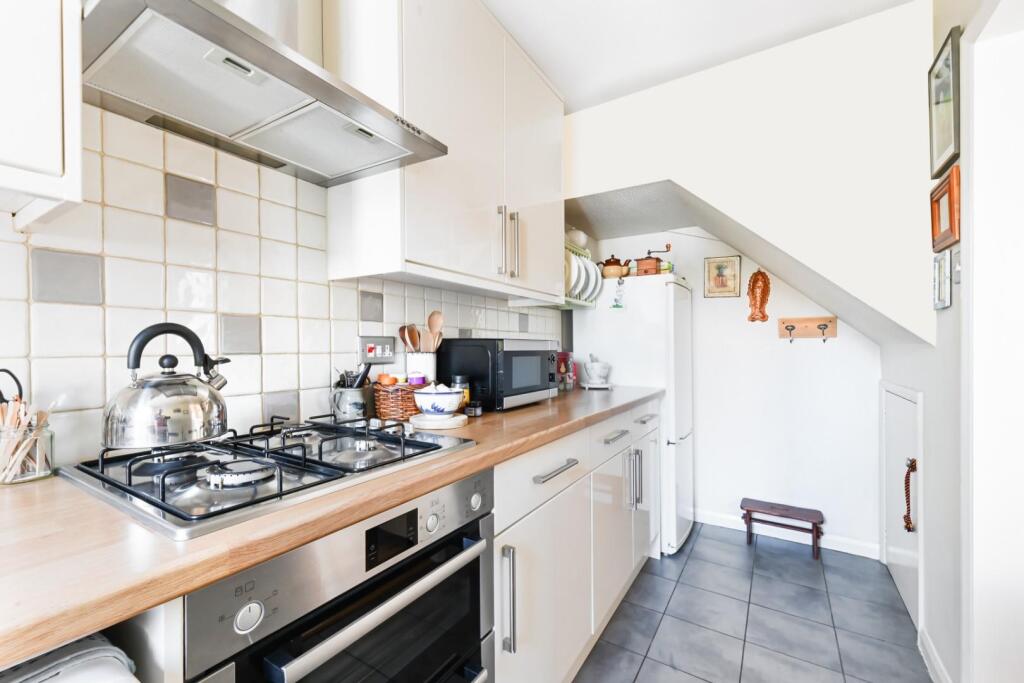 WOLSEY CLOSE (7).jpg