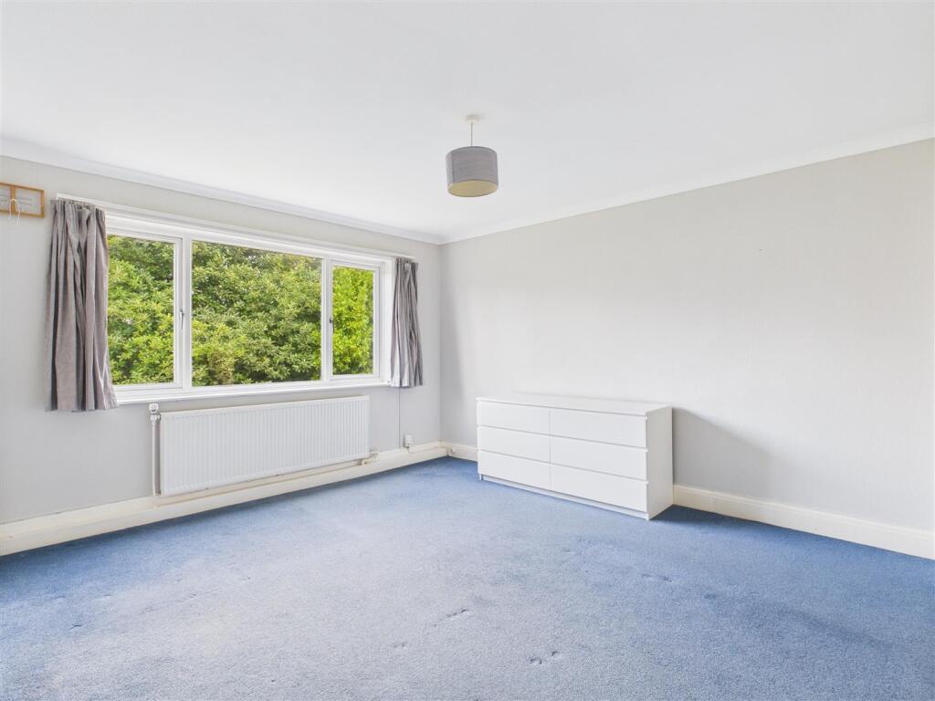 28 Crescent Mansions - 05.jpg