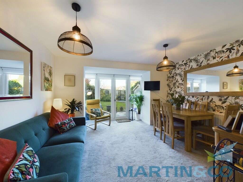 CAM01870G0-PR0144...