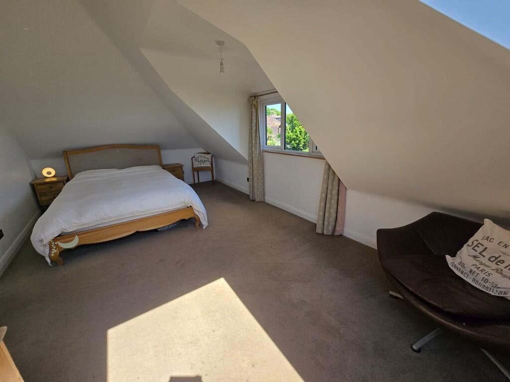 Second Bedroom (4...